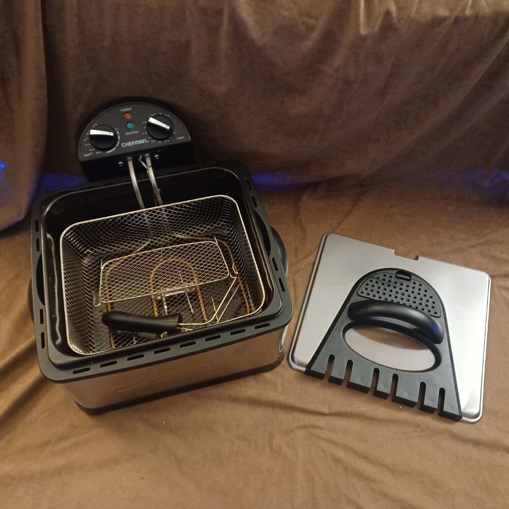 4.5 Liter Deep Fryer w/Basket Strainer, XL Jumbo Size, Adjustable Temperature